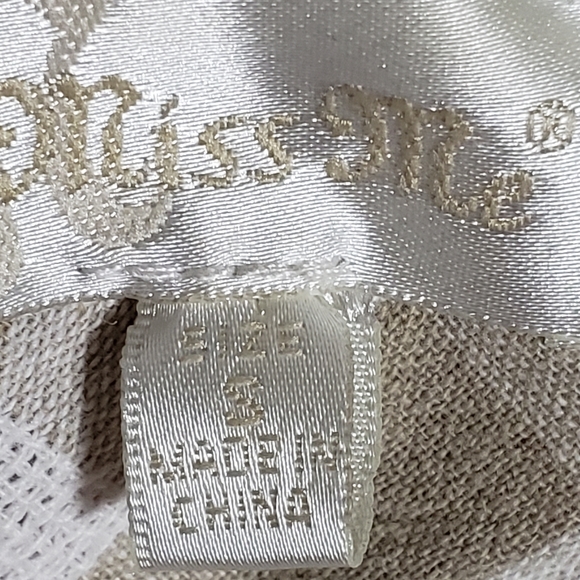 Women's Miss Me Shirt (Size Small) - Picture 7 of 7